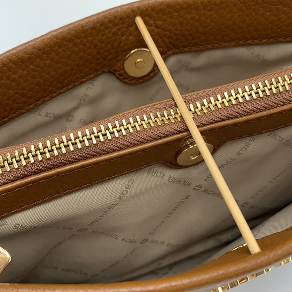 MICHAEL KORS LARGE PEBBLED leather TRIPLE XBODY BAG LUGGAGE COLOR - Picture 9 of 16